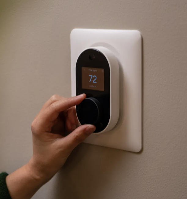 Wyze smart thermostat